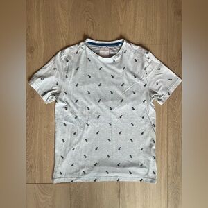 Heathered white and light blue shirt with navy pineapples on it! Size L!